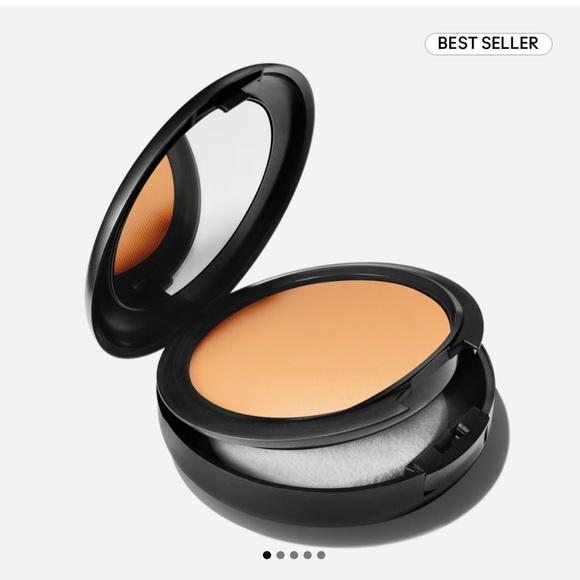 MAC Cosmetics Other - MAC STUDIO FIX POWDER PLUS FOUNDATION⭐️NC42